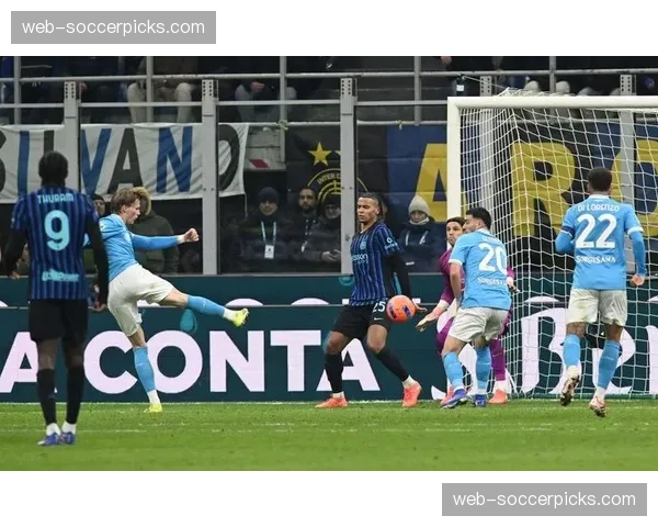 国际米兰2-0击败那不勒斯，联赛豪取十连胜