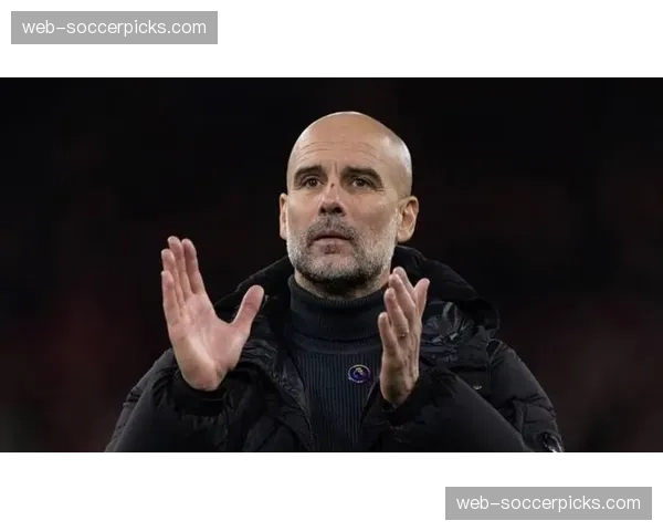 消息：赛前发布会，瓜迪奥拉确认德布劳内可出战关键战役